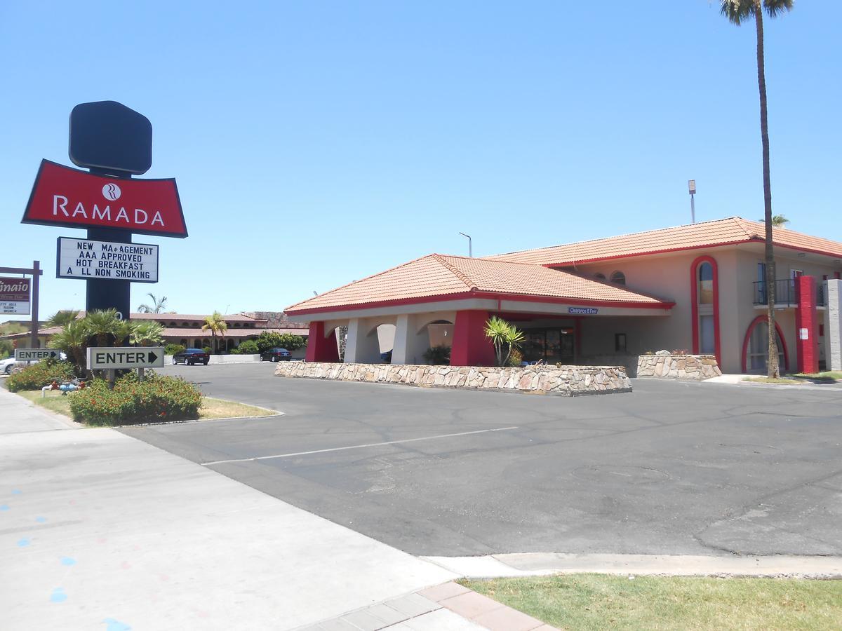 Hotel Ramada By Wyndham Mesa Downtown Exterior foto
