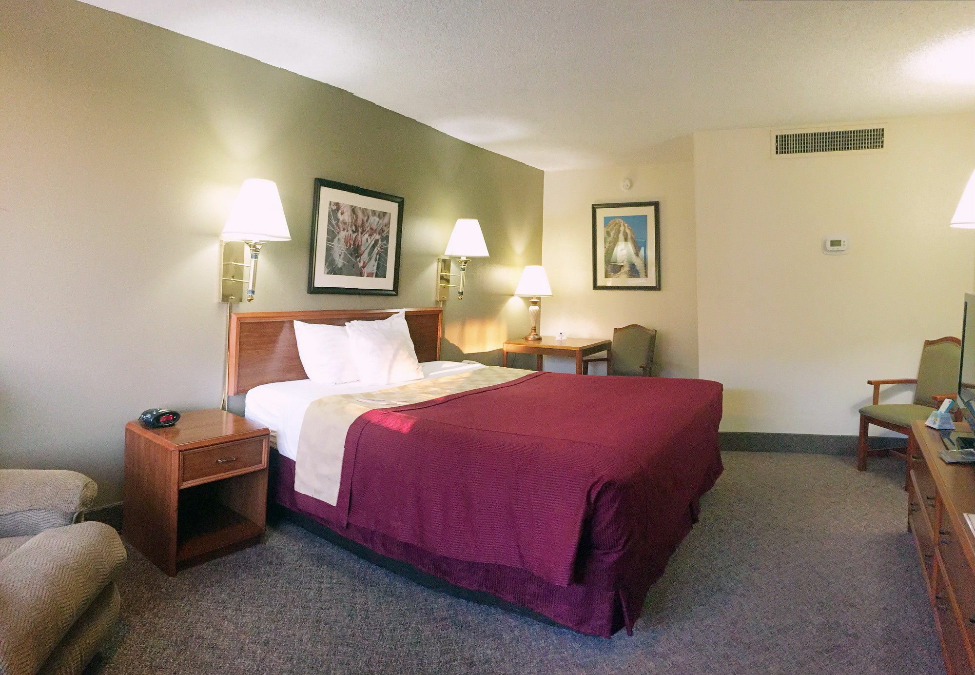 Hotel Ramada By Wyndham Mesa Downtown Exterior foto